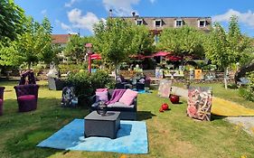 Logis Hotel Hostellerie Saint-Jacques